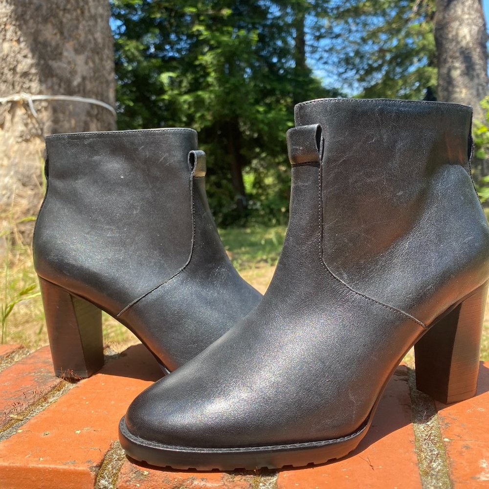 LAUREN by Ralph Lauren black boots